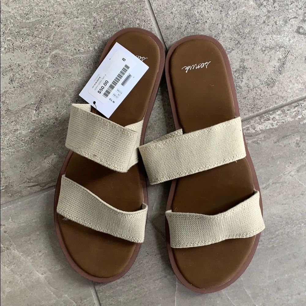 Sanuk Shoes